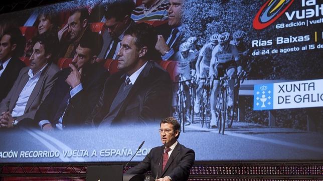 Feijóo: «Con la capacidad de sacrificio de los ciclistas, España saldrá en 2013 de la crisis»