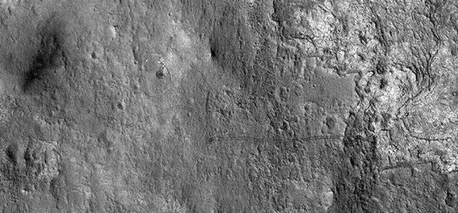 Las huellas del Curiosity, visibles desde la órbita de Marte