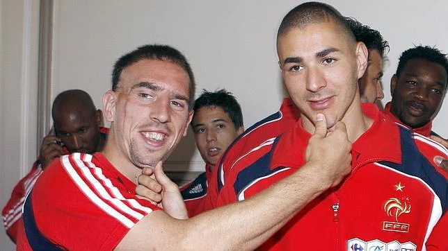 Benzema y Ribéry serán juzgados por prostitución de menores en junio