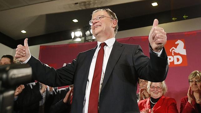 Los socialdemócratas vencen por la mínima a Merkel en las elecciones en Baja Sajonia