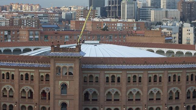 Toros bajo el «techo» de Las Ventas