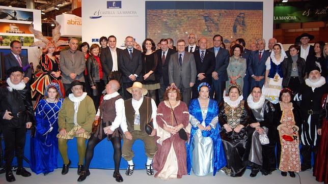 Toledo «se desnuda» en Fitur
