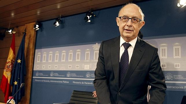 Montoro avanza que la subida de impuestos en 2012 ha permitido recaudar 11.237 millones