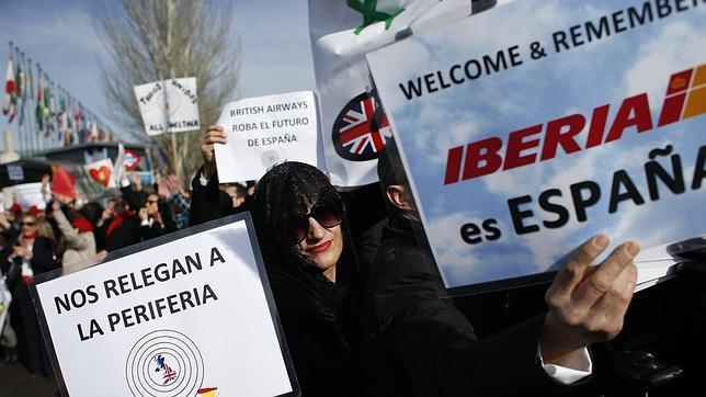 IAG aprueba el plan de reestructuración «duro» y rechaza la propuesta de Iberia