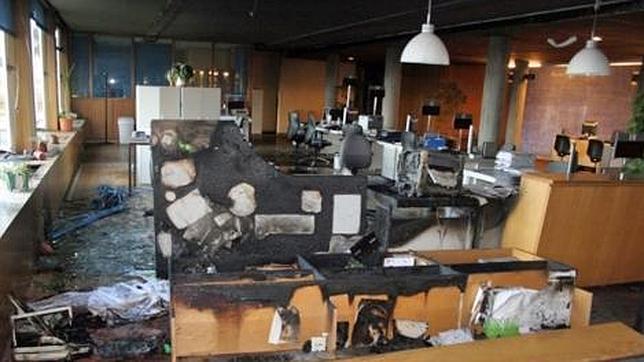 Piden 15 años de cárcel para los acusados de atentar contra una oficina del INEM