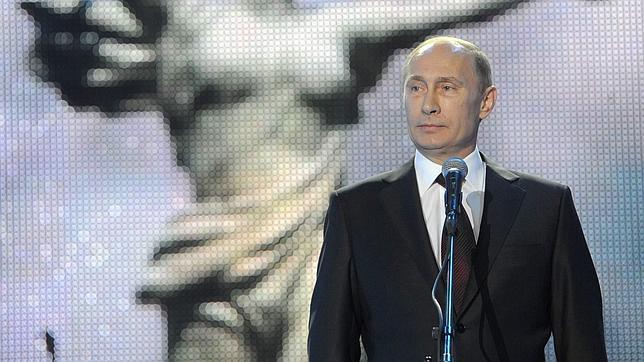 La élite rusa, preocupada por la mala imagen de Putin en EE.UU. y Europa