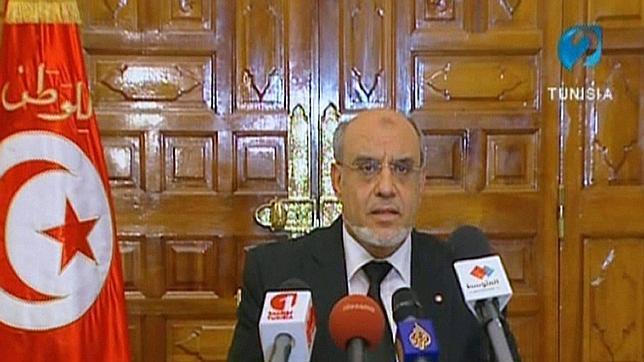 El primer ministro tunecino anuncia la disolución de su gobierno y la formación de uno de tecnócratas