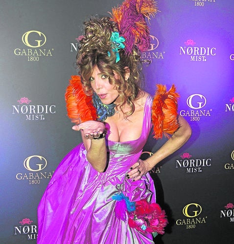 Arancha de Benito: «Los niños están felices con Enzo»