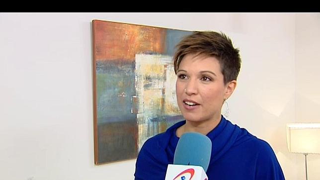 Beatriz Talegón asegura que vive en Viena, cobra 1.500 euros netos al mes y no viaja en primera