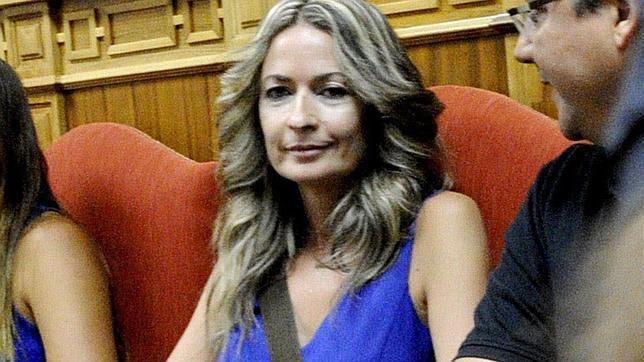 Dimite Olvido Hormigos, la concejal del vídeo erótico