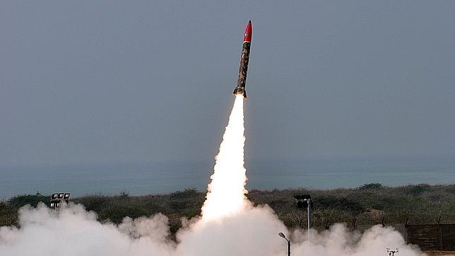 Pakistán prueba un misil de corto alcance con capacidad nuclear