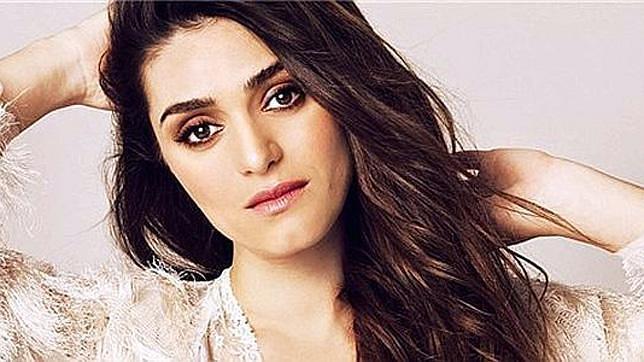 Olivia Molina le roba el papel a su madre en «Gran Reserva»