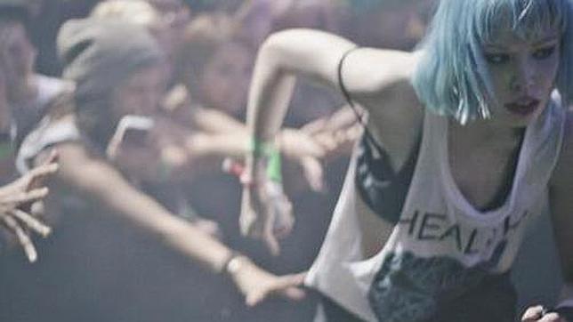 La locura infinita de Crystal Castles