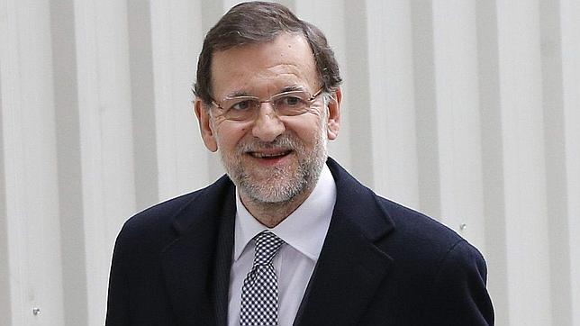 Rajoy anuncia que el déficit público cerró por debajo del 7% en 2012