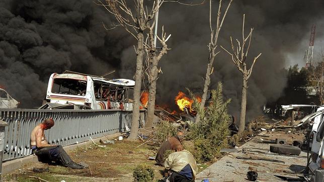 La explosión de un coche bomba en Damasco deja 64 muertos y más de 200 heridos