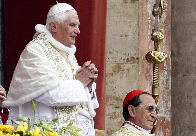 Benedicto XVI se reúne con los tres cardenales que investigaron el «Vatileaks»