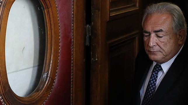 Strauss-Kahn no logra evitar la salida a la venta del libro de una de sus examantes