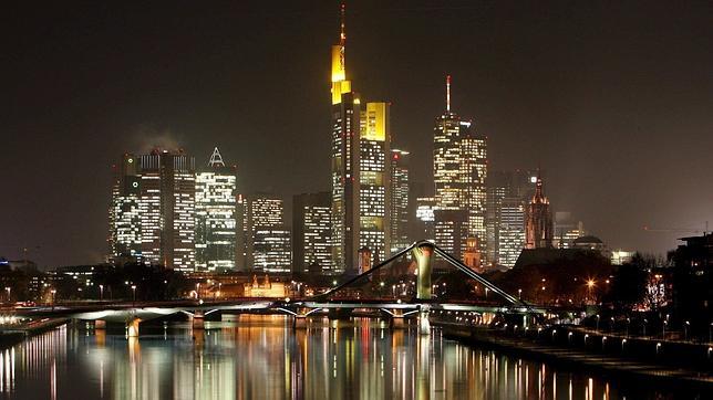 Bruselas, en pie de guerra contra la avaricia de la banca