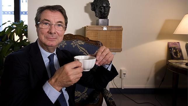 El Teatro Real echa un capote a Mortier en la polémica con Jesús López Cobos