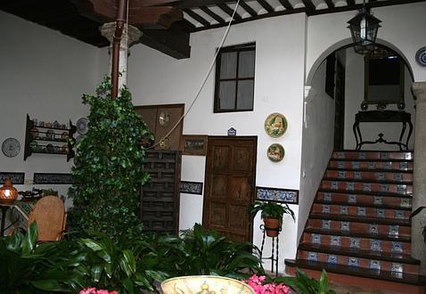 Los patios de Toledo y los patios de Córdoba