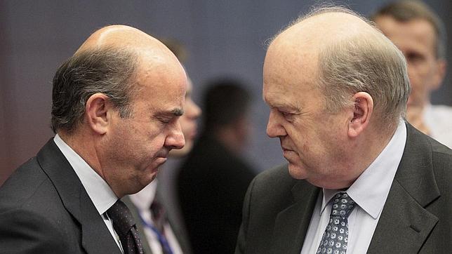 La UE aplaza el acuerdo sobre los topes a los bonus bancarios por la oposición de Londres