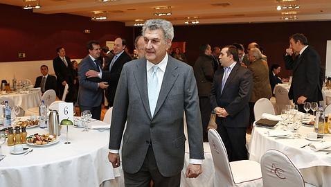 Posada pide a PP y PSOE que se olviden de «lo fácil» y busquen acuerdos