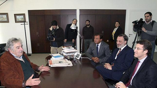 El presidente de Uruguay visitará Galicia en junio para conocer el naval y el eólico