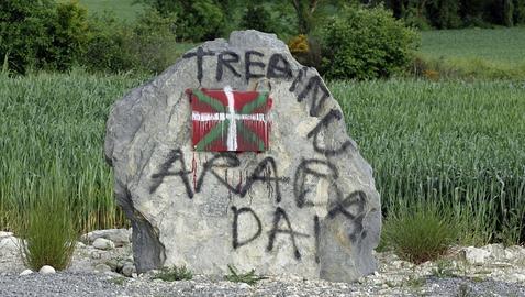 Treviño cumple su amenaza