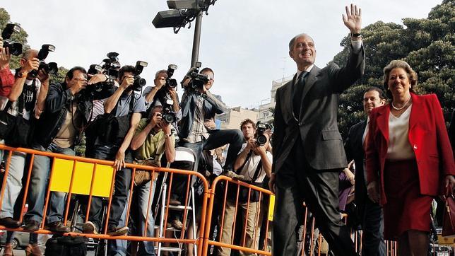 La Fiscalía decidirá sobre la imputación de Camps y Barberá cuando se lo planteen