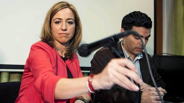 Chacón ve «insoportable» que el PSOE se alíe con un «acosador sexual» para gobernar en Ponferrada