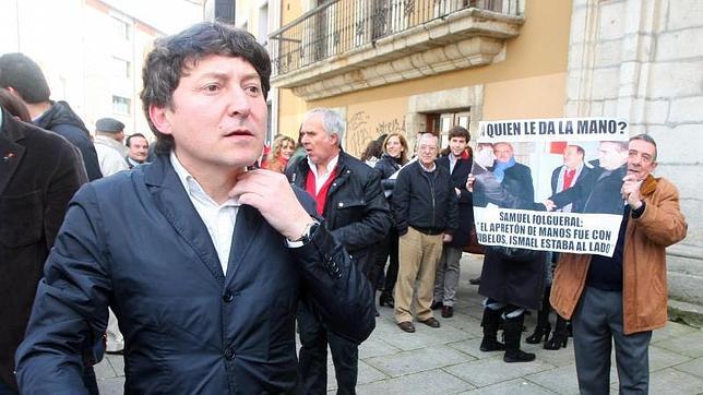 Ismael Álvarez dimite para dejar al PSOE la Alcaldía de Ponferrada