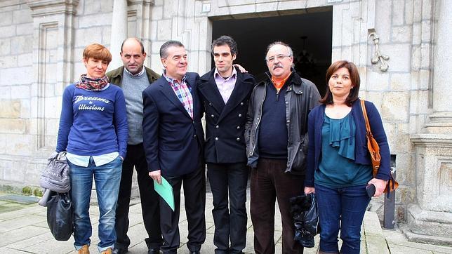 Ismael Álvarez presenta su dimisión tras la moción de censura