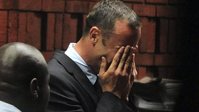 «Pistorius es un hombre roto y al borde del suicidio»
