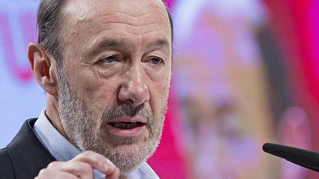 Rubalcaba: El alcalde de Ponferrada dimitirá en «pocos días» o dejará el PSOE