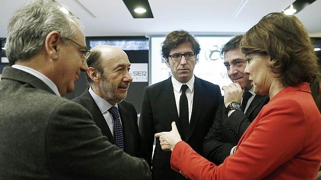 El Parlamento de Navarra «exige la dimisión inmediata» de Yolanda Barcina