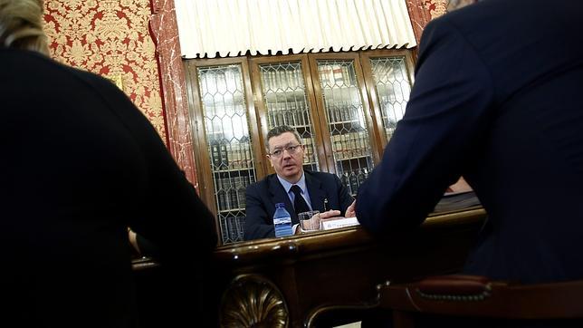 Gallardón tendrá que contestar en el Pleno si pidió el cese del Fiscal Superior catalán