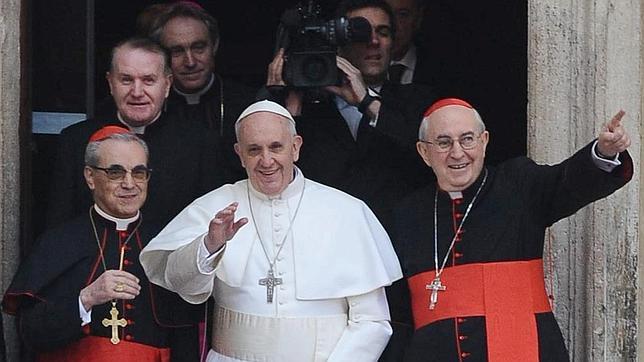 El turolense Santos Abril, entre los mejor situados para dirigir la diplomacia del nuevo Papa