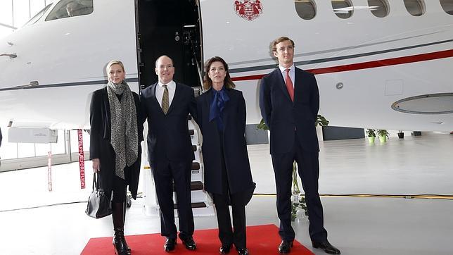 Un avión como regalo para celebrar los 55 años de Alberto de Mónaco