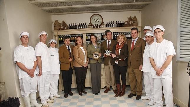 Cospedal conoce el mejor queso del mundo