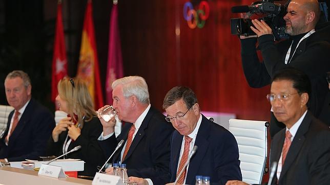Dos ministros y el presidente regional, con Madrid 2020