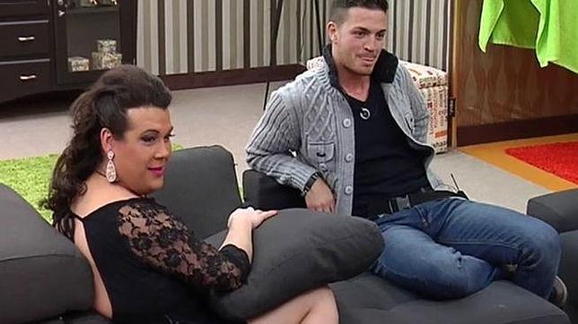 Desireé y Adrián, otros dos sevillanos que llegan para «robar» en Gran Hermano