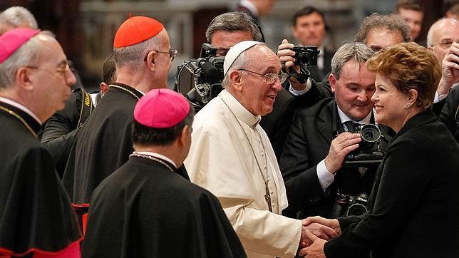 Dilma Rousseff, más popular que nunca, supera incluso a Lula