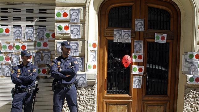 González Pons presenta una denuncia por el «acoso» de afectados por las hipotecas