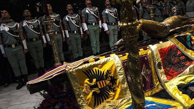 Los militares participan en un centenar de actos religiosos durante la Semana Santa