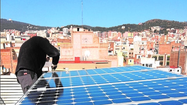 Schindler instala en Barcelona el primer ascensor solar del mundo