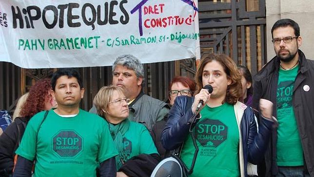 Ada Colau participó en el asalto a los consulados de Francia y Suiza en Barcelona