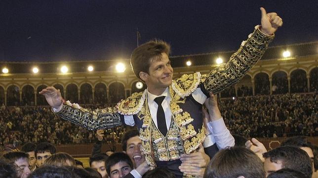 Cumbre de El Juli, por la Puerta del Príncipe de Sevilla