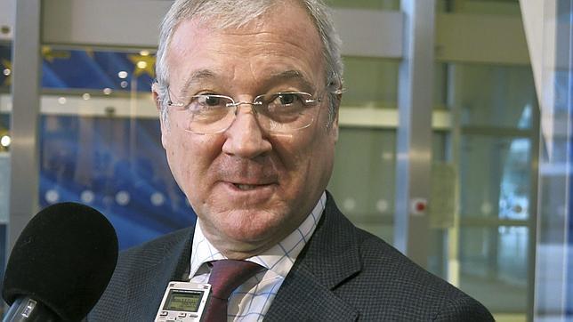 Valcárcel declara un patrimonio de 480.000 euros en bienes y 122 en el banco