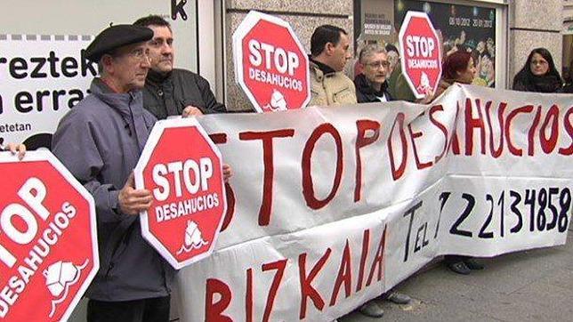 Sortu coloniza «Stop desahucios» e inicia ya su acoso al PP vasco