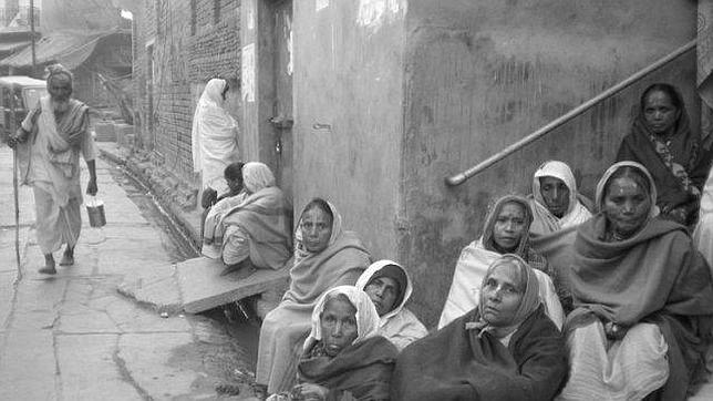 India, donde ser viuda supone estar muerta en vida